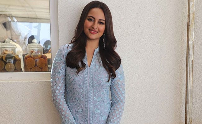 Sonakshi sinha
indian actress indian voice actress