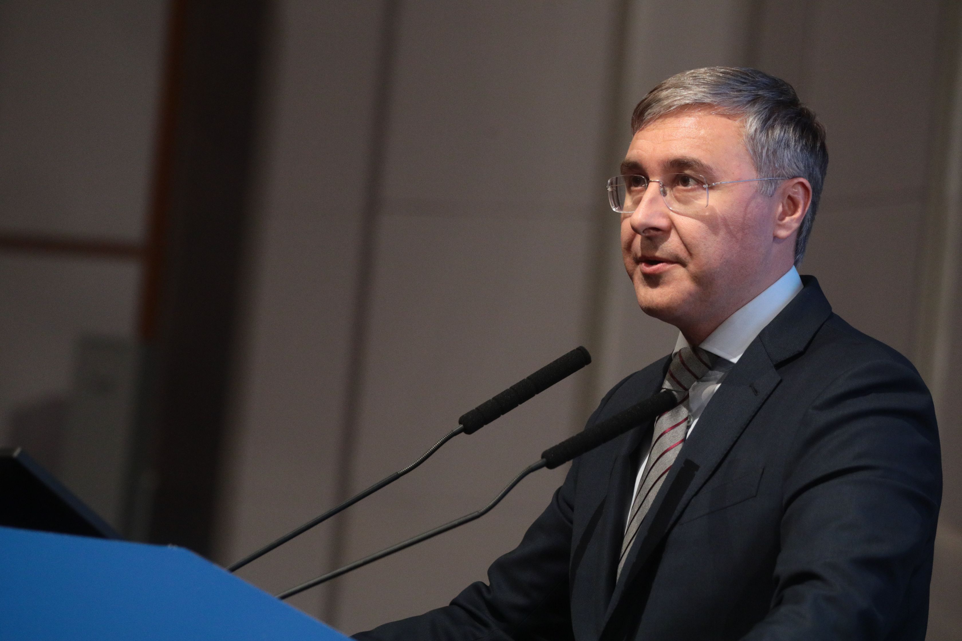 Валерий фальков - биография, личная жизнь, фото, новости, министр науки и высшего образования рф