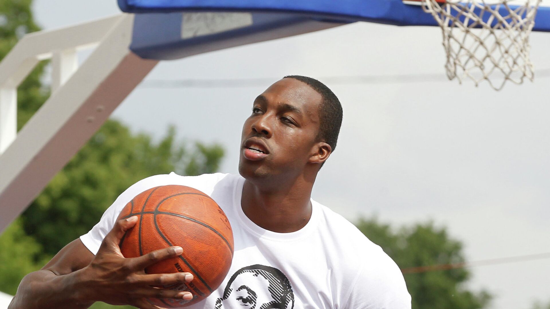 Dwight howard, biography, salary, net worth, contract, nba, basketball, personal life, girlfriend, affair, children