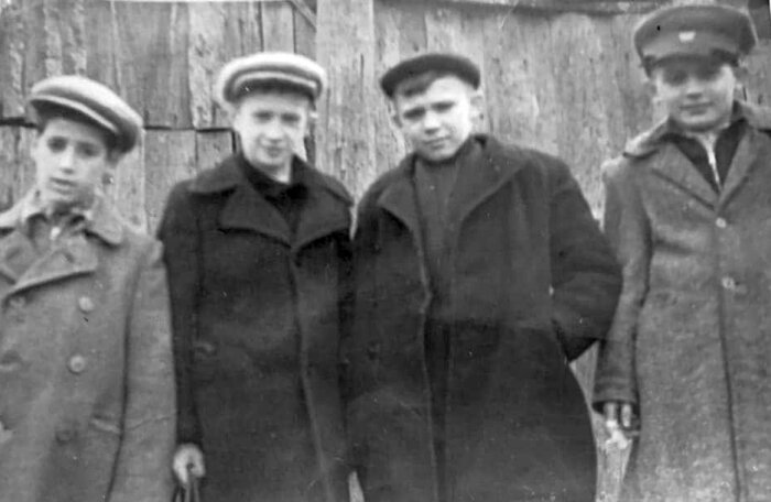 Лев новоженов: биография, личная жизнь, фото, передачи, смерть дочери