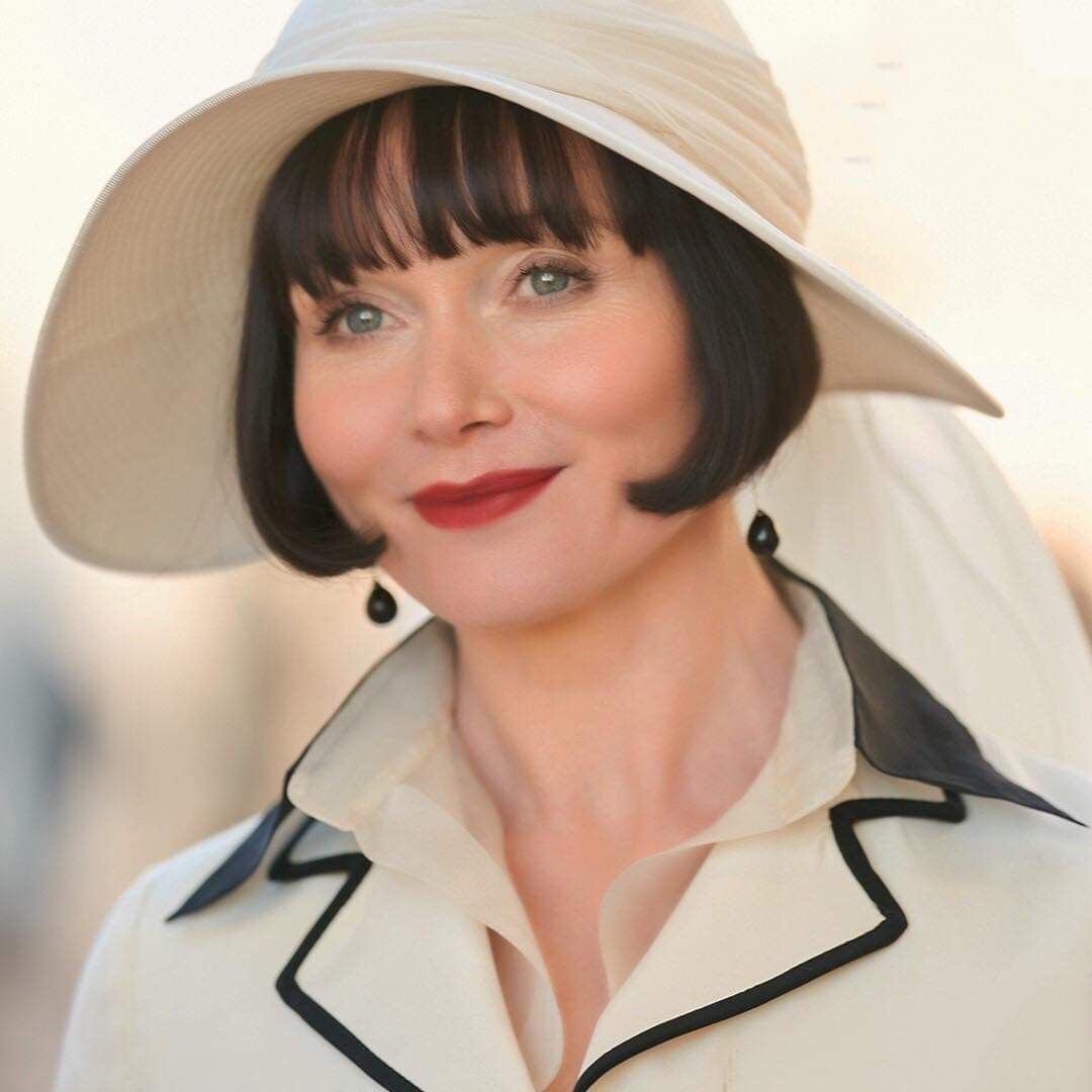 Essie davis