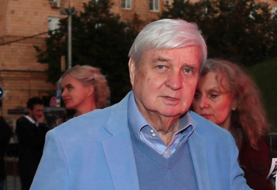 Биография Александра Стефановича: личная жизнь, первая жена, брак с Аллой Пугачевой Фильмография режиссера, его книги Причина смерти, претенденты на наследство, последняя гражданская супруга Ангелина Егорова на