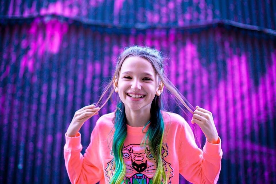 Лиза анохина - биография 13-летней звезды интернета