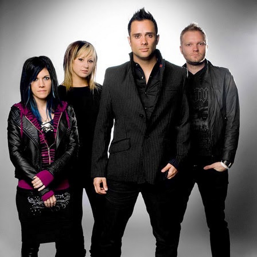 A living legend of american music - john cooper from skillet