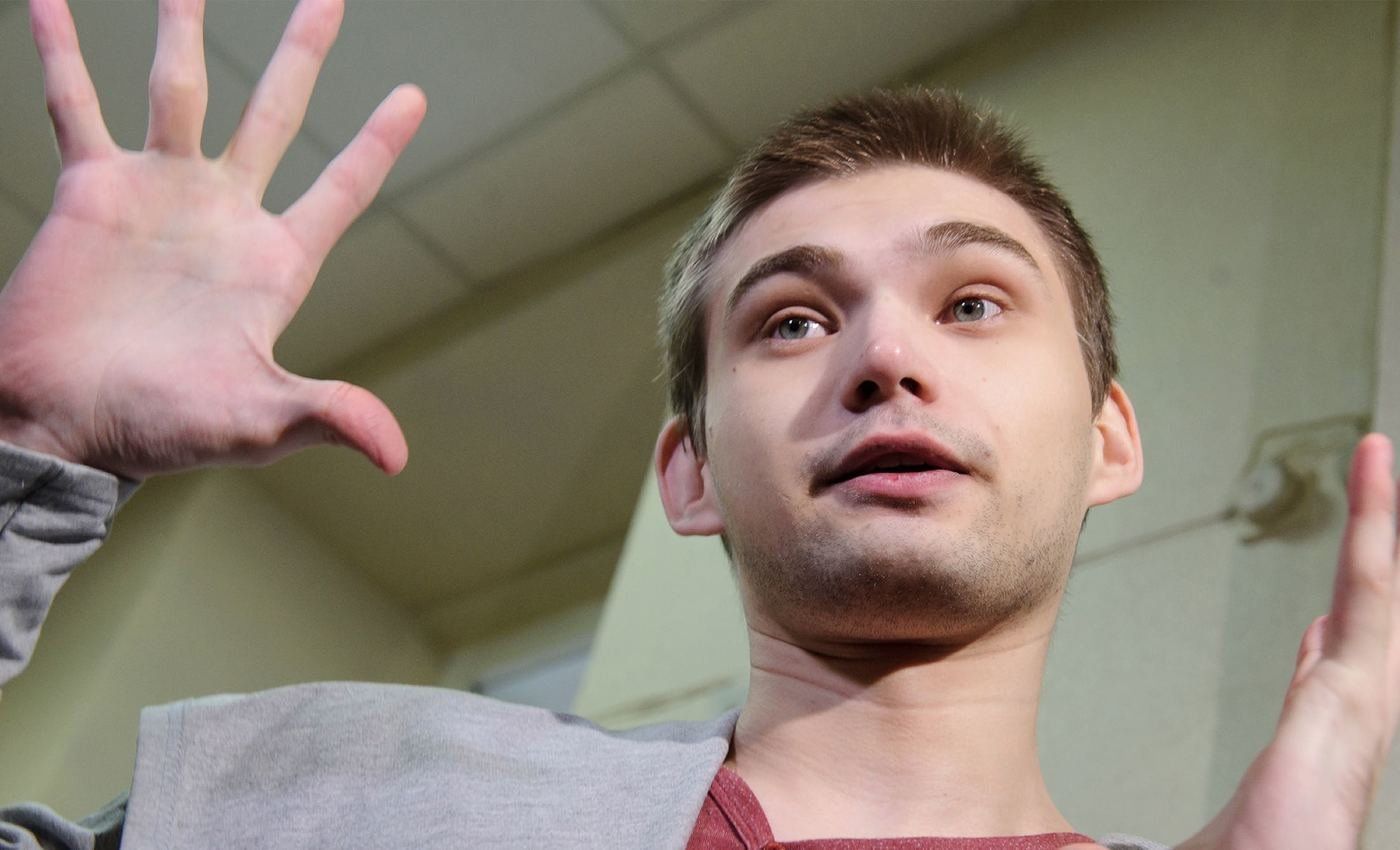 Блогер Руслан Соколовский решил расширить поле своей деятельности, выпустив сатирический журнал Sokolovsky Он рассказал о новом журнале, а также о причинах, по которым решил попробовать стать издателем