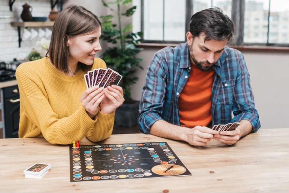 Лучшие настольные игры для компании