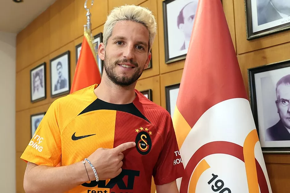 Mertens футболист