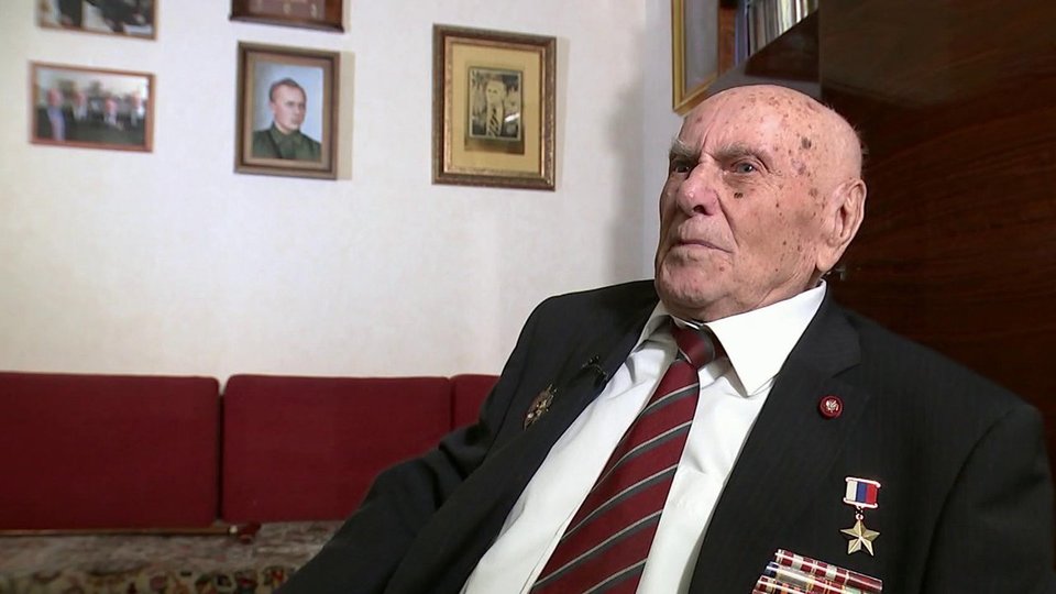 Народный политолог - памяти героев: как советские разведчики предотвратили уничтожение древней столицы польши в кино и в жизни