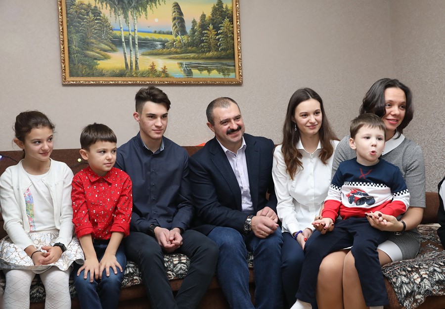 Сильный лидер, изменивший беларусь. институту президентства республики беларусь исполняется 30 лет - веснік глыбоччыны