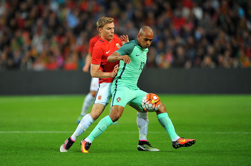 Жоау мариу (футболист, январь 1993 г.р.) - joão mário (footballer, born january 1993)