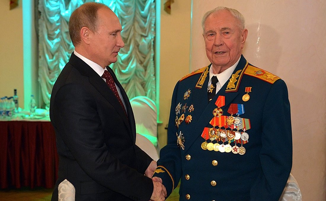 Путь солдата. последний маршал советского союза дмитрий язов. четыре друга эпохи. мемуары на фоне столетия