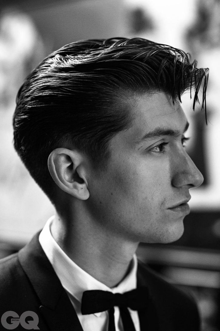 Behind arctic monkeys' songwriting: get to know more about alex turner's "lyrical" side